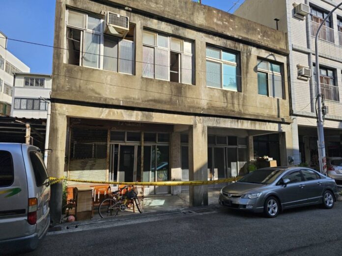 101478-297286464074477544083262963139637148026943775142080291497081637695