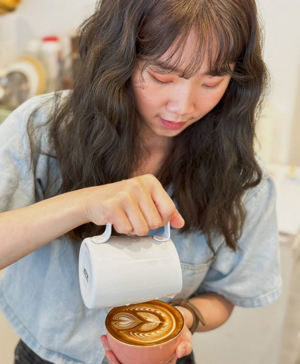 台南韓系咖啡廳-你聽我說COFFEE HOLLOW  來一場視覺與味覺的雙重饗宴