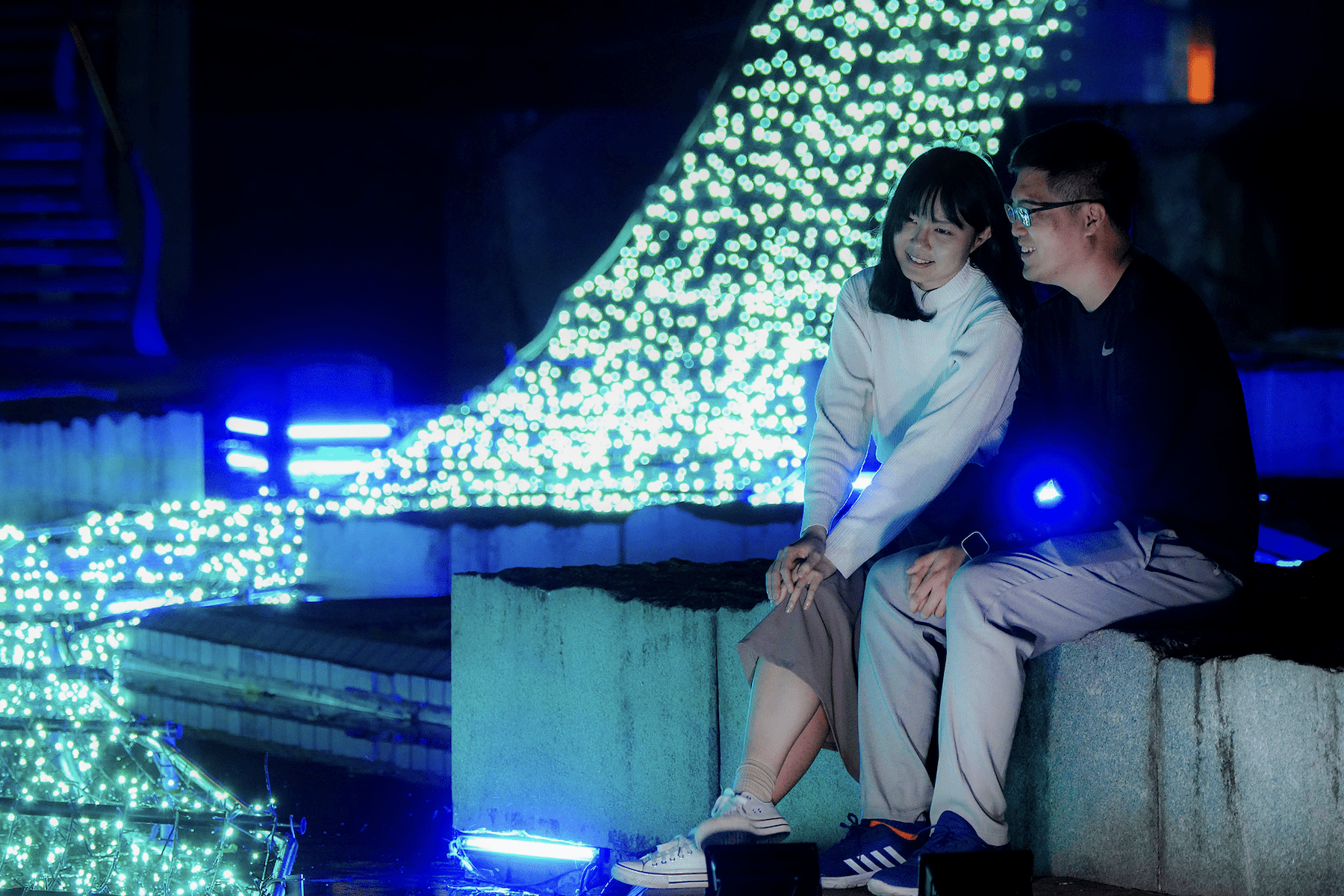 新莊中港大排光雕展3/1點燃浪漫     百萬LED燈打造戀愛氛圍     LUXY BOYZ激光秀助興