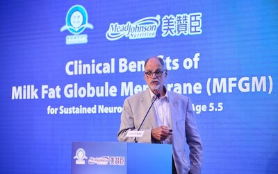 美國俄亥俄州立大學JT Parker乳製食品講座教授Rafael Jimenez-Flores教授強調，配方中添加的母乳黃金膜 (MFGM)盡可能模擬母乳中母乳黃金膜 (MFGM) 的組成，以及促進嬰幼兒認知發展。