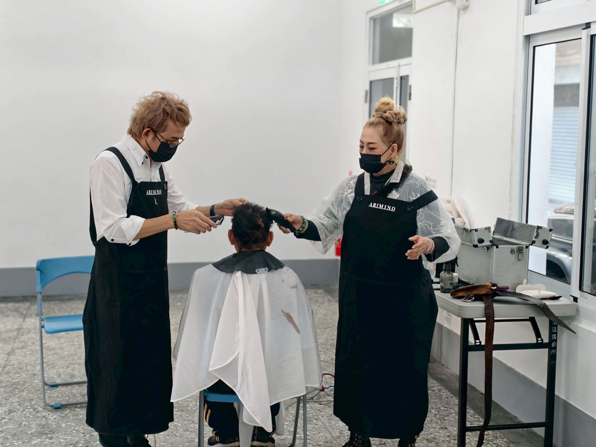 憲兵第203指揮部攜手川啟愛心重車協會　富台里歲末敬老活動暖心登場