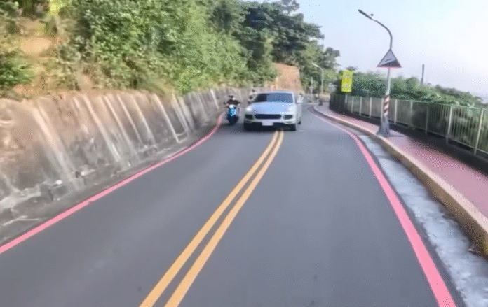 105242-386121712234548690732135327132067444505175041858565317260131-817847