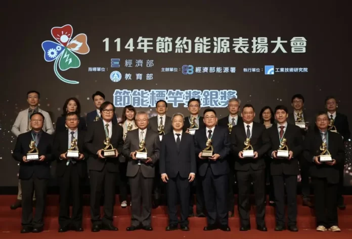 110635-647800122748527360966343857993341161-9974885849112143373