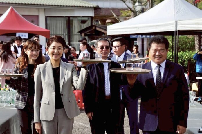 202512042015814794a30