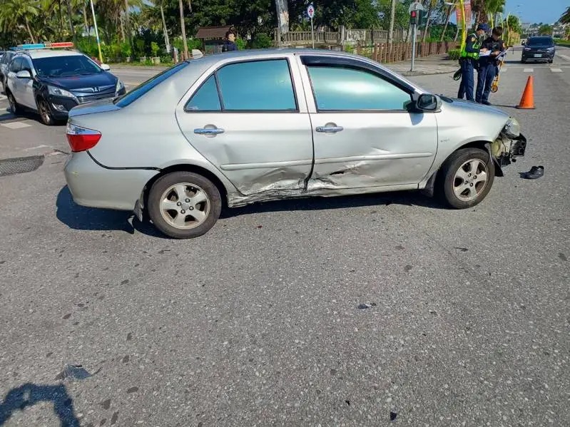 51歲林姓男子駕駛的自小客車。