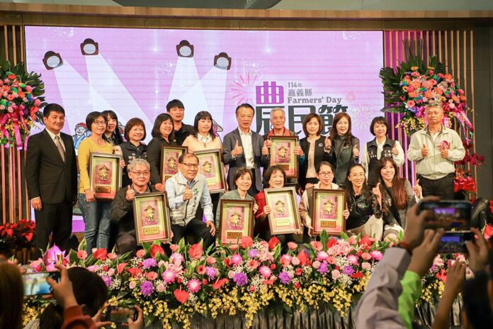 82579d53740878bced8ab7a652b66767