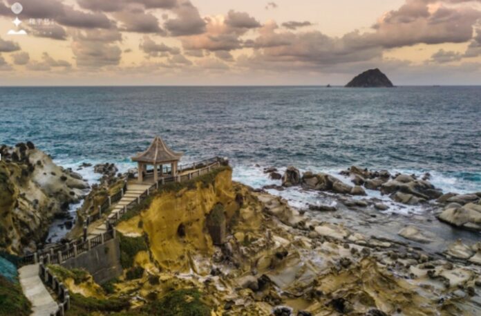 DefGUjiG90Vq8l8GoLnM