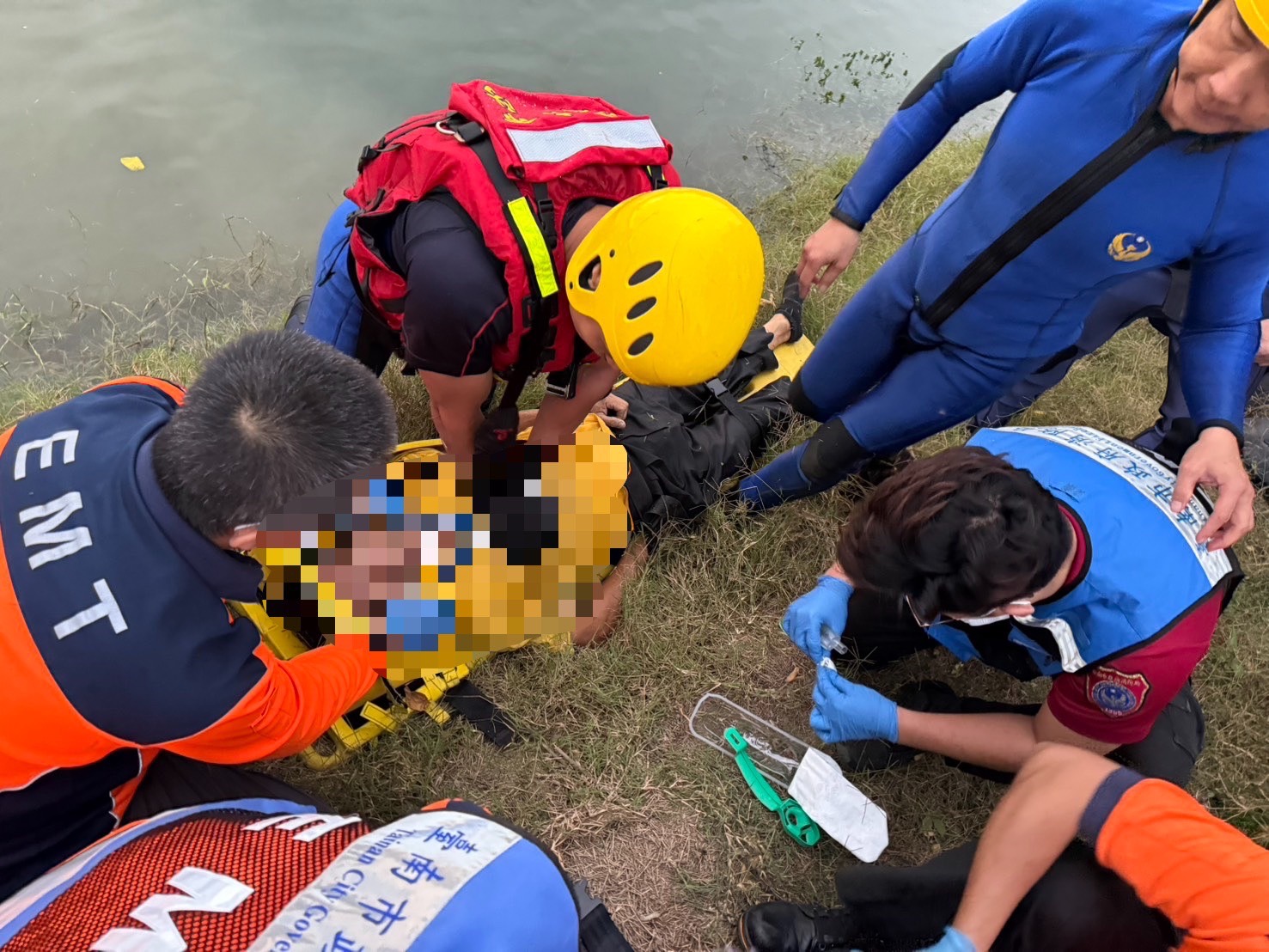 兄目睹胞弟「失足墜 3 米深魚塭」 六旬男OHCA送醫搶命中