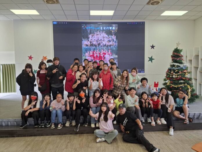 XEogLYov074UvA5fJU0i