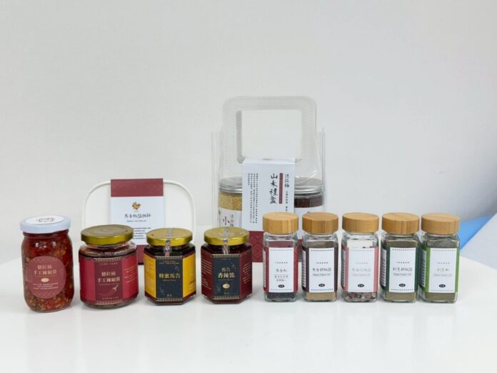 r3I55lin5lNb8BDED9nV