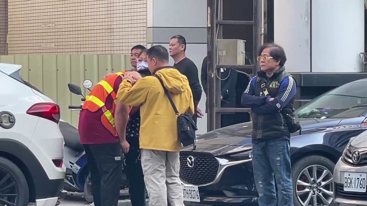 ▲男友親眼目睹摯愛慘死...崩潰大哭(圖/記者王俊勝 翻攝)