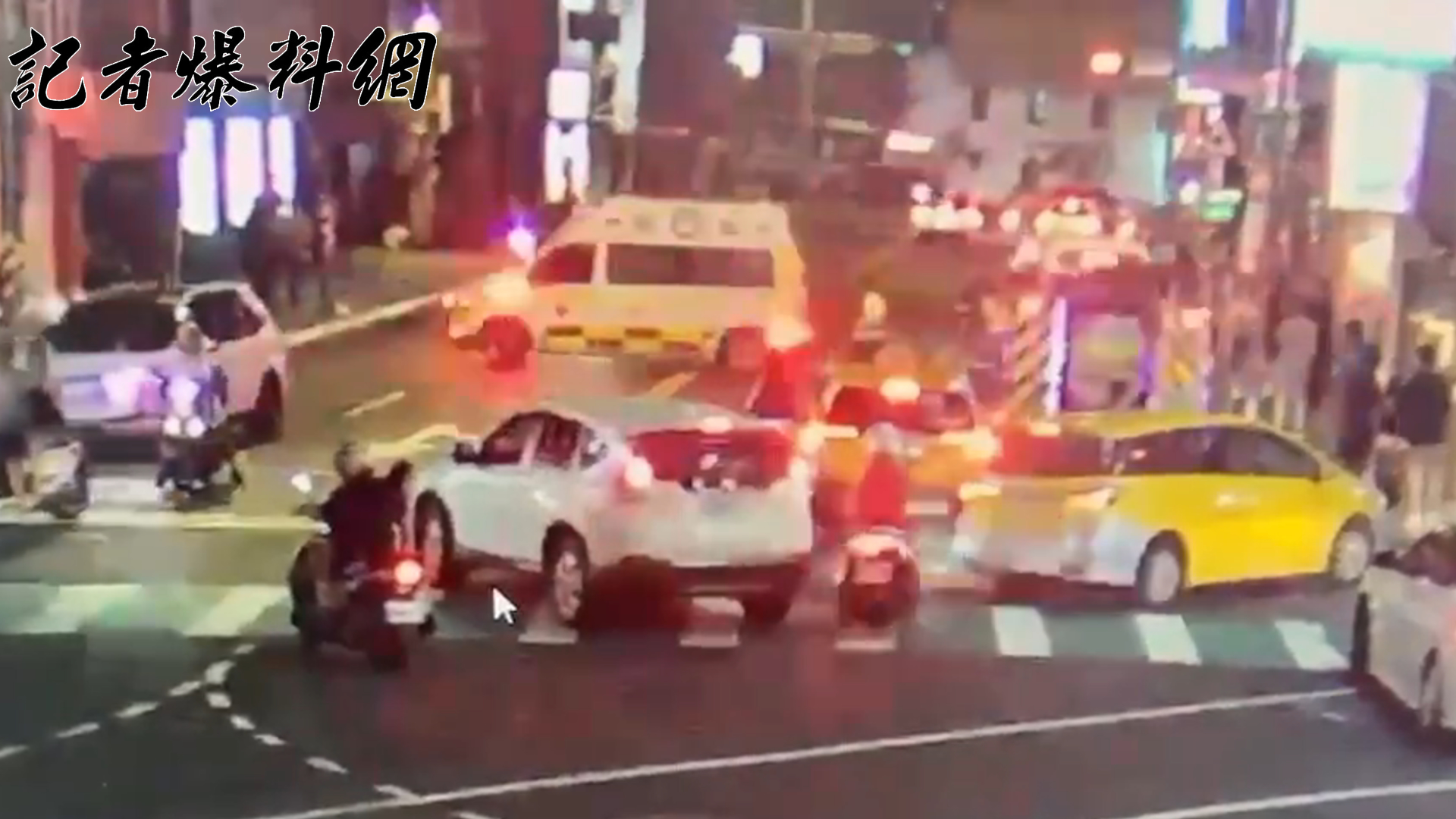 救護人員接獲通報後立即趕抵現場，發現賴男已經失去呼吸心跳（OHCA），隨即展開急救，並將他緊急送往亞東醫院。