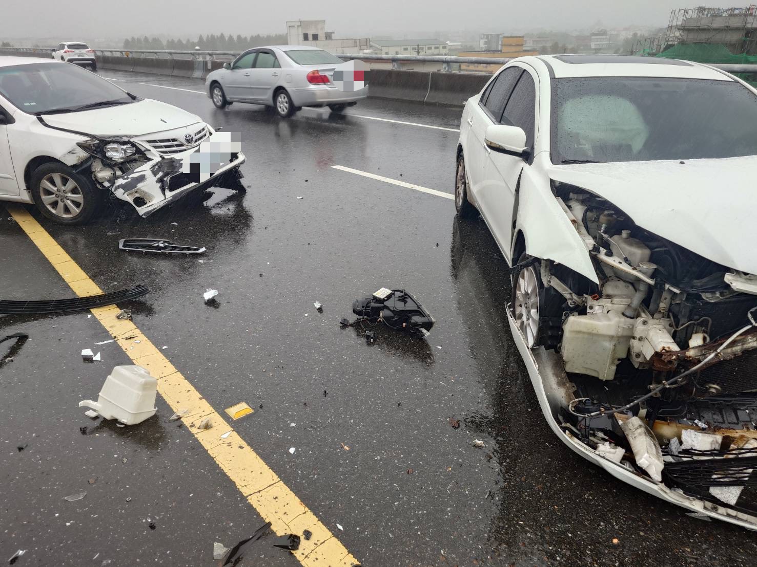 國道5號今（20）日清晨6時許發生連環追撞事故。