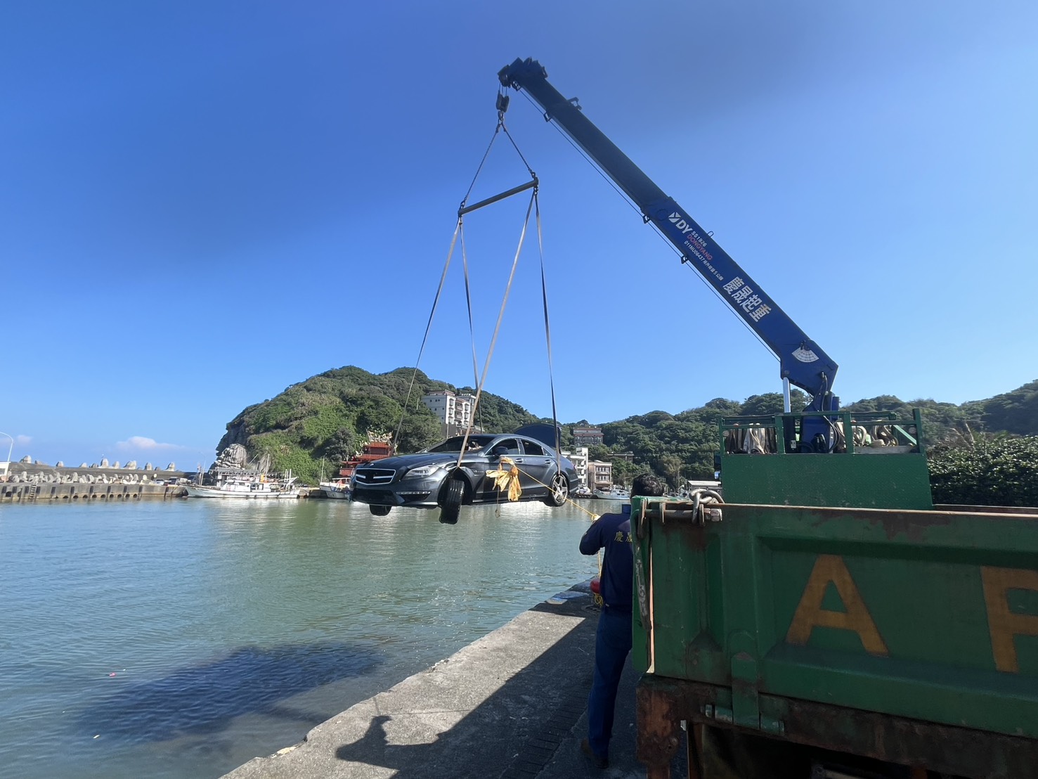 新北市金山區磺港漁港，前（24）日凌晨發生1起死亡意外。