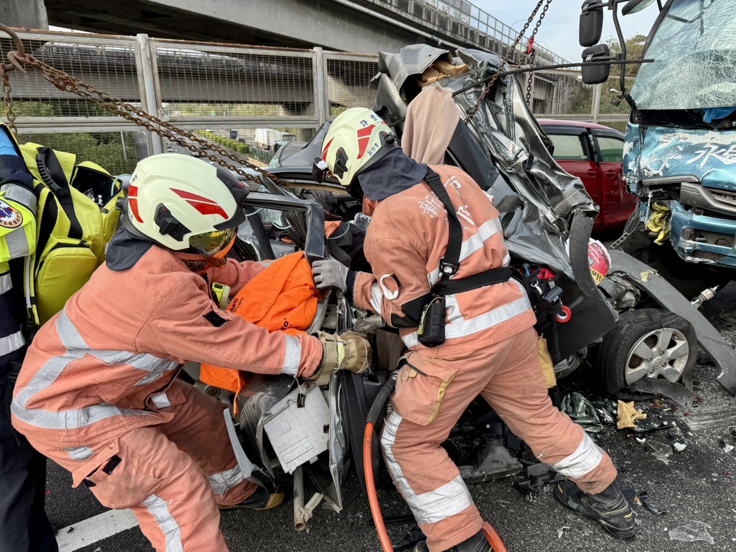 道3號北上新竹系統路段今（27）日上午8時許發生嚴重的7車連環追撞事故。
