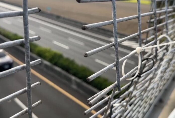 122969-327529802614092625094458816591655769641152514129490822290030512491