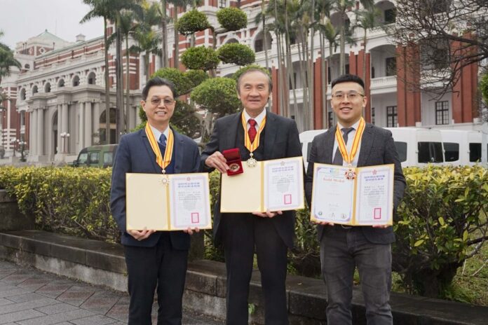 129242-974167454298797281-624595380-iip-116983199788648331034122270