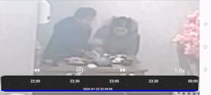 129633-318865050118998295213432312986291761024763389264227652896622631623