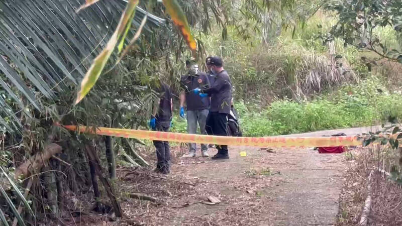 警方抵達後發現林女死狀慘烈，除頸部疑似有勒痕外，身體遍布瘀傷及挫傷，臀部甚至有明顯被輪胎重壓輾過的痕跡，衣衫不整且早已氣絕多時。