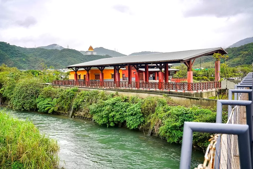 新北市萬里區「大鵬足湯公園」昨（3）日下午14時許傳出離譜集體鬥毆事件。