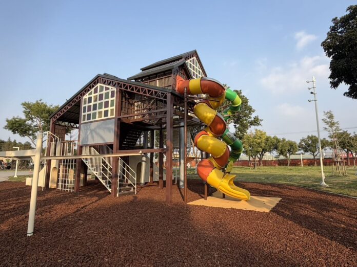 24d1687b0863b146e0d71a60ad44e985