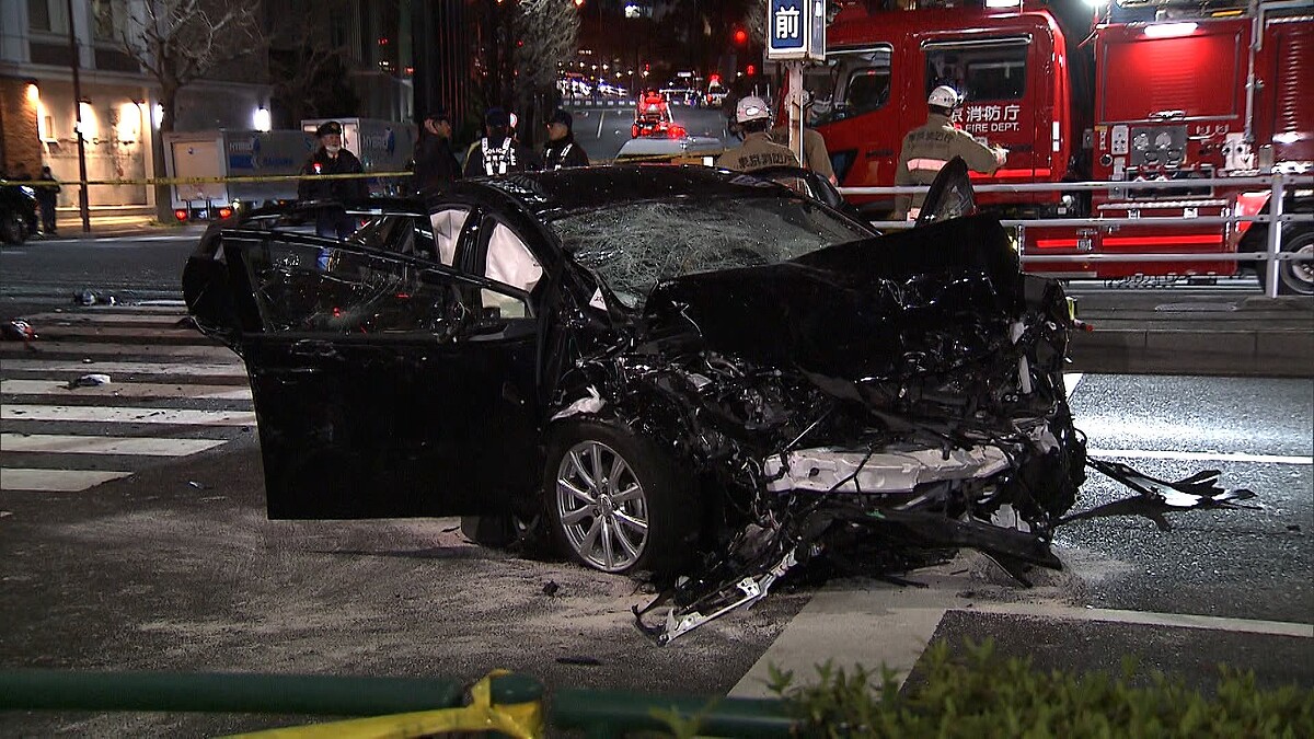 ▲車頭整個撞爛，現場滿目瘡痍（圖／翻攝自X）