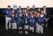 國球魂爆發 中山扶輪社包廳看「冠軍之路」 現場播國歌超震撼