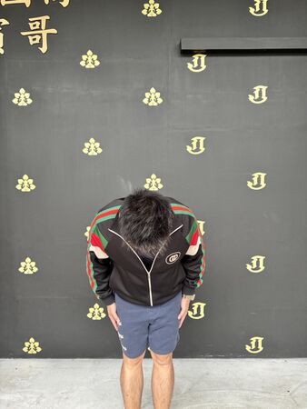 賓賓哥以大甲媽為比喻嗆網友遭圍剿。（圖／翻攝賓賓哥臉書）