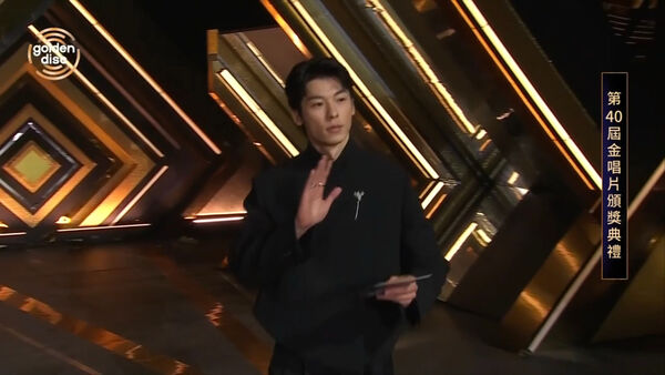 許光漢頒獎時以流利韓文介紹台北。（圖／翻攝Disney+）