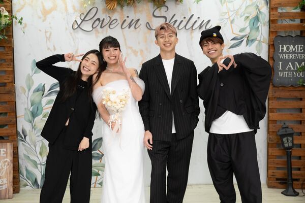 耶嫩和俐馨登記結婚。（圖／翻攝耶嫩Threads）