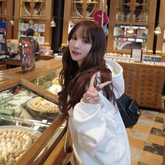 三上悠亞在台中化身最美觀光客。（圖／翻攝三上悠亞IG）