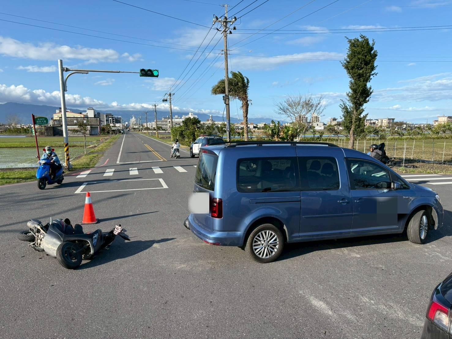 宜蘭縣壯圍鄉中央路二段、縣民大道一段路口,昨(23)日下午15時許發生1起交通事故。