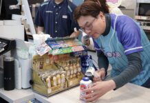 新北鮮奶幸福週開跑!劉和然化身一日店長 全台逾 3 千據點守護 33 萬學童健康