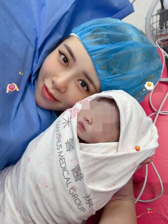 饅頭媽生下四寶。(圖/翻攝IG)