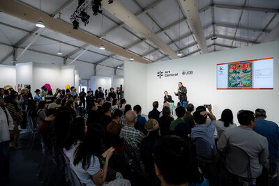 講座梳理炮竹業發展軌跡，並聚焦方寸包裝紙上的美學，剖析圖案背後的民間寓意與審美思潮，以及包裝設計如何回應跨文化市場需求。