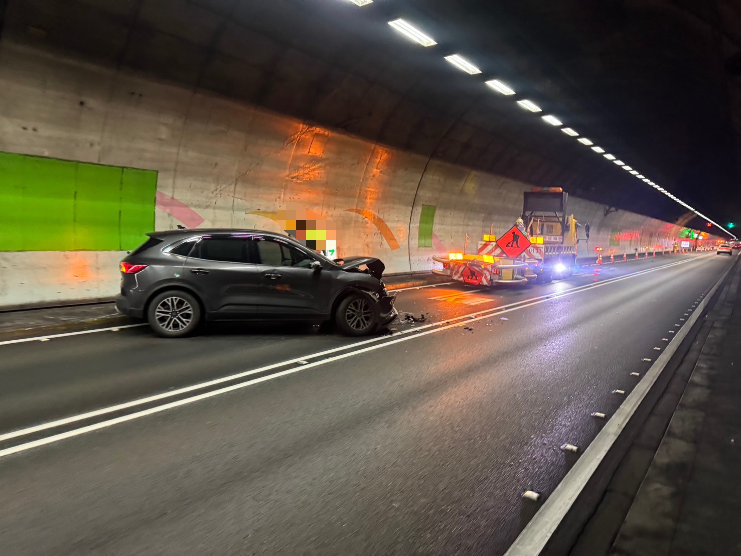 國道5號雪山隧道昨（3）日深夜驚傳追撞事故！