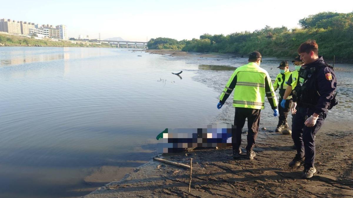 新北市板橋區今（17）日清晨傳出水流屍案件。