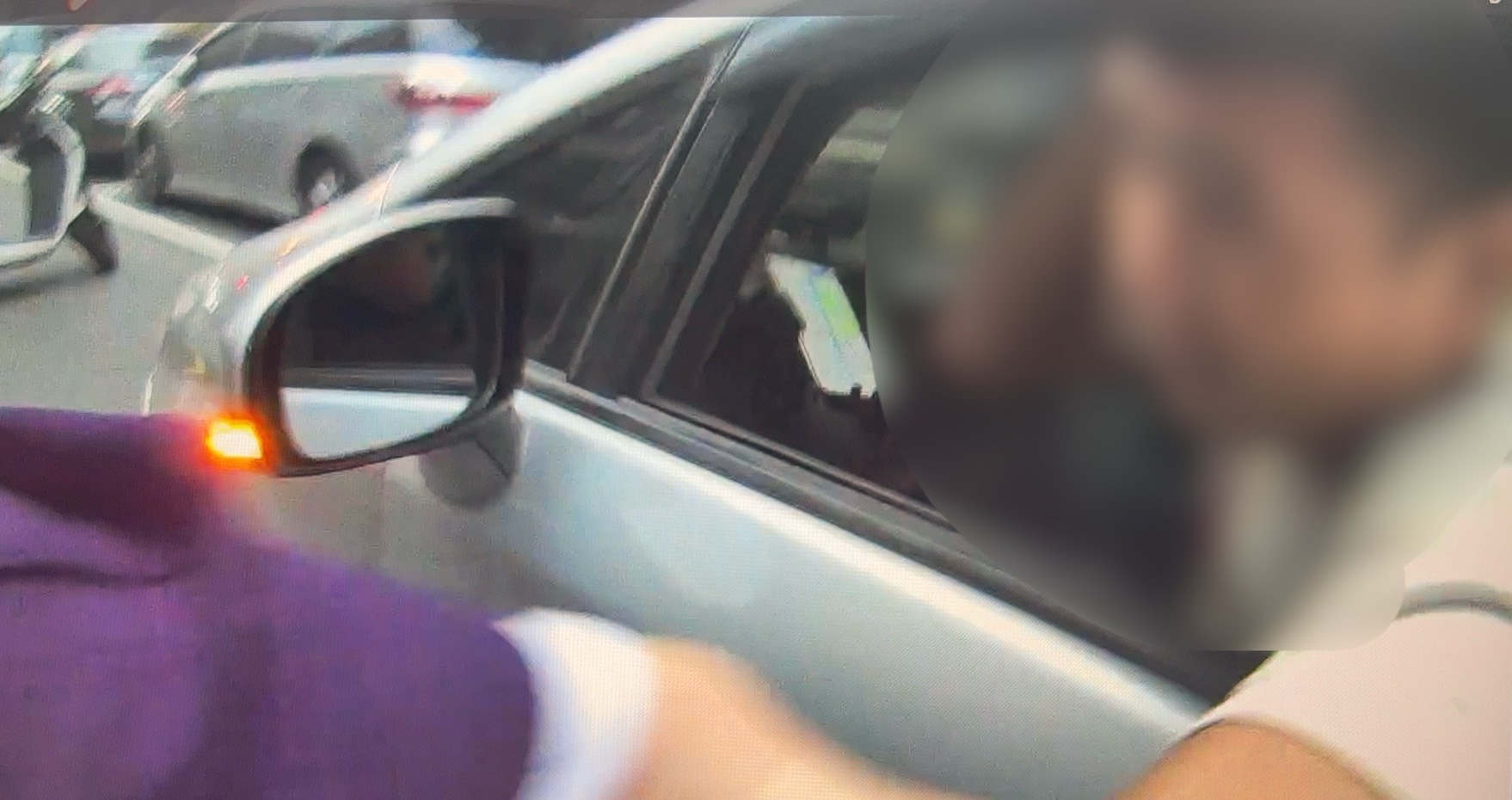 興隆派出所所長陳建中與警員呂鎧安執行巡邏勤務，巡經景華街169巷時，發現該輛違停的自小客車並上前查看。