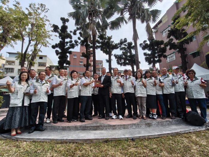 8f96e02b414bff4574582045cd7b206d