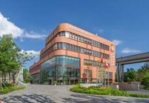 安基司學校增設初中部 與英國聖比斯公學攜手創辦高中學校 構建完整 K-12一條龍教育路徑