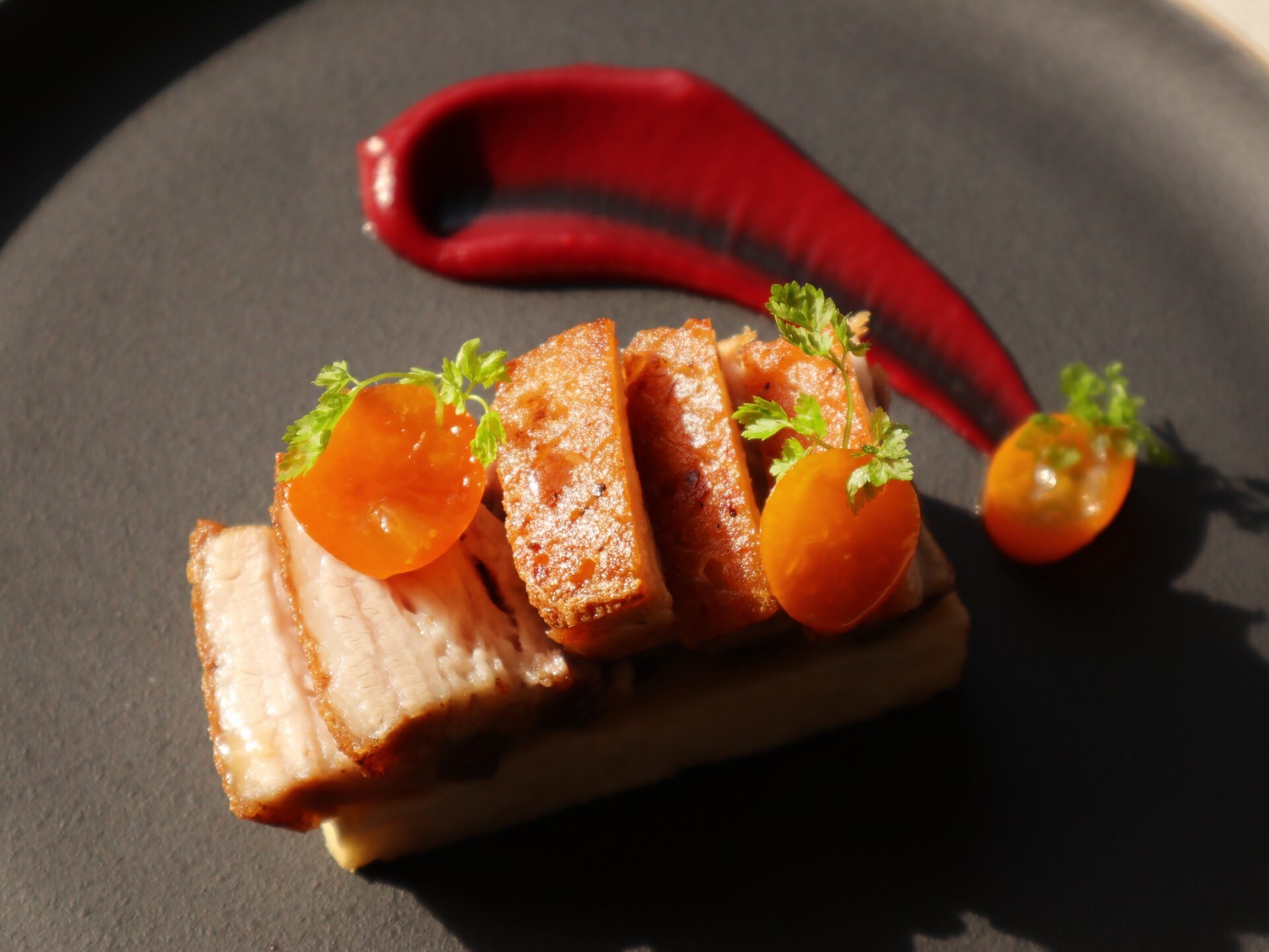 油封黑毛豬・鷹嘴豆豆腐・糖漬金棗 ，慢火封存的滋味