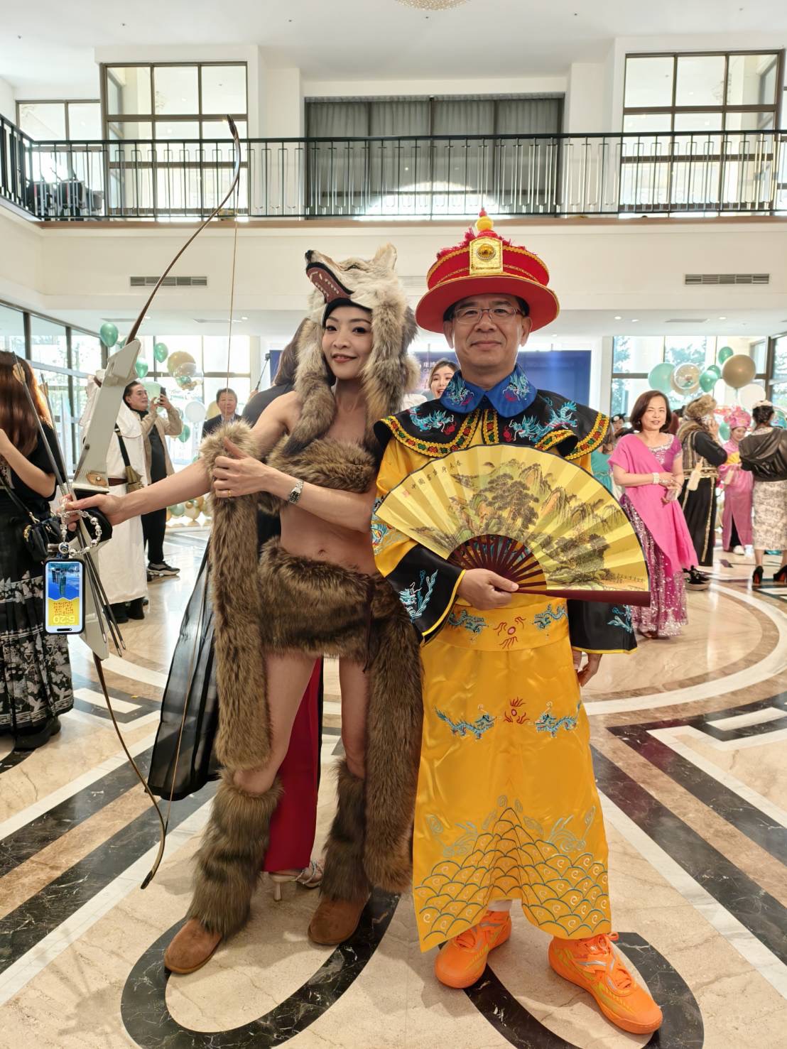 康博百桌春酒揭幕自費醫療創業新局 春酒變身世界服飾嘉年華！康博布局「自費醫療合夥創業平台」助百位醫師創業