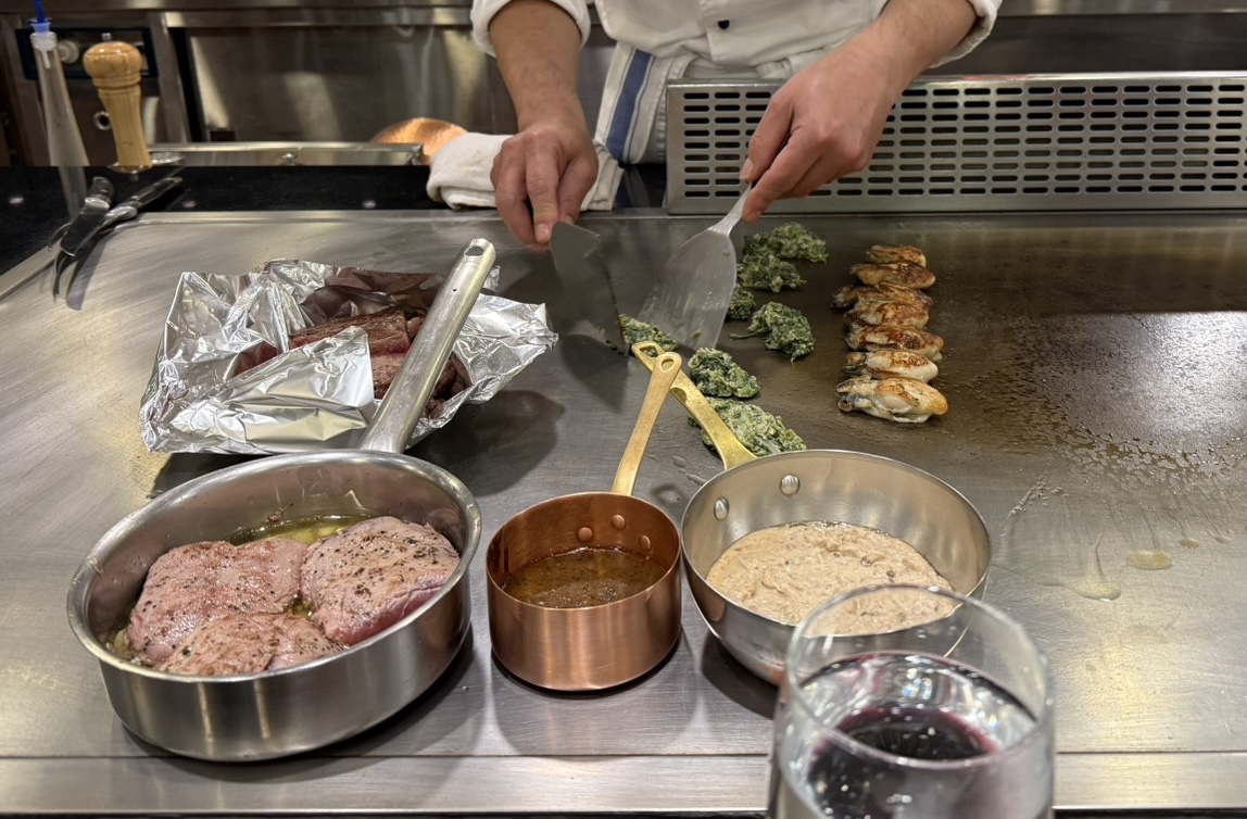 五星飯店吃完送急診？台中鐵板燒爆爭議　消費者嘔吐送醫7小時