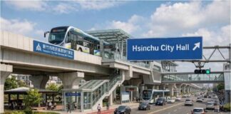 國民黨新竹市長參選人何志勇提出「交通三隻箭」的政策-新竹高架BRT系統。（圖/何志勇競選總部）