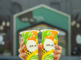 ▲喫茶小舖「黃金美穀」巨型骰子抽整杯 0 元。