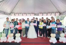 竹山下坪吊橋垂枝女貞三月雪待放 150對愛侶共度浪漫白色情人節