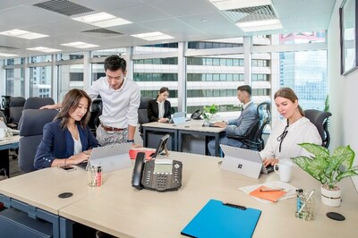 Compass Offices 的靈活辦公空間旨在促進協作與業務成長,配合紅盒迷你倉的儲存方案,全面提升日常辦公效率。 Compass Offices 的靈活辦公空間旨在促進協作與業務成長,配合紅盒迷你倉的儲存方案,全面提升日常辦公效率。