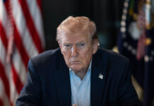 外交煙霧彈?川普宣稱美伊「對話良好」遭德黑蘭光速打臉