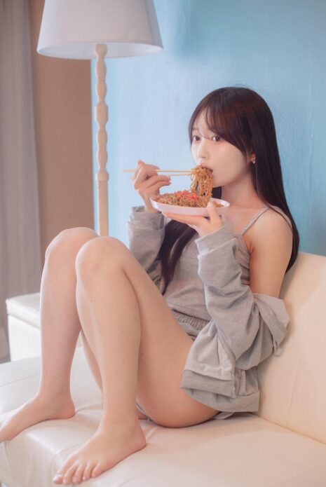 AV女優古乃穗乃宣布引退。(圖/翻攝古乃穗乃X)