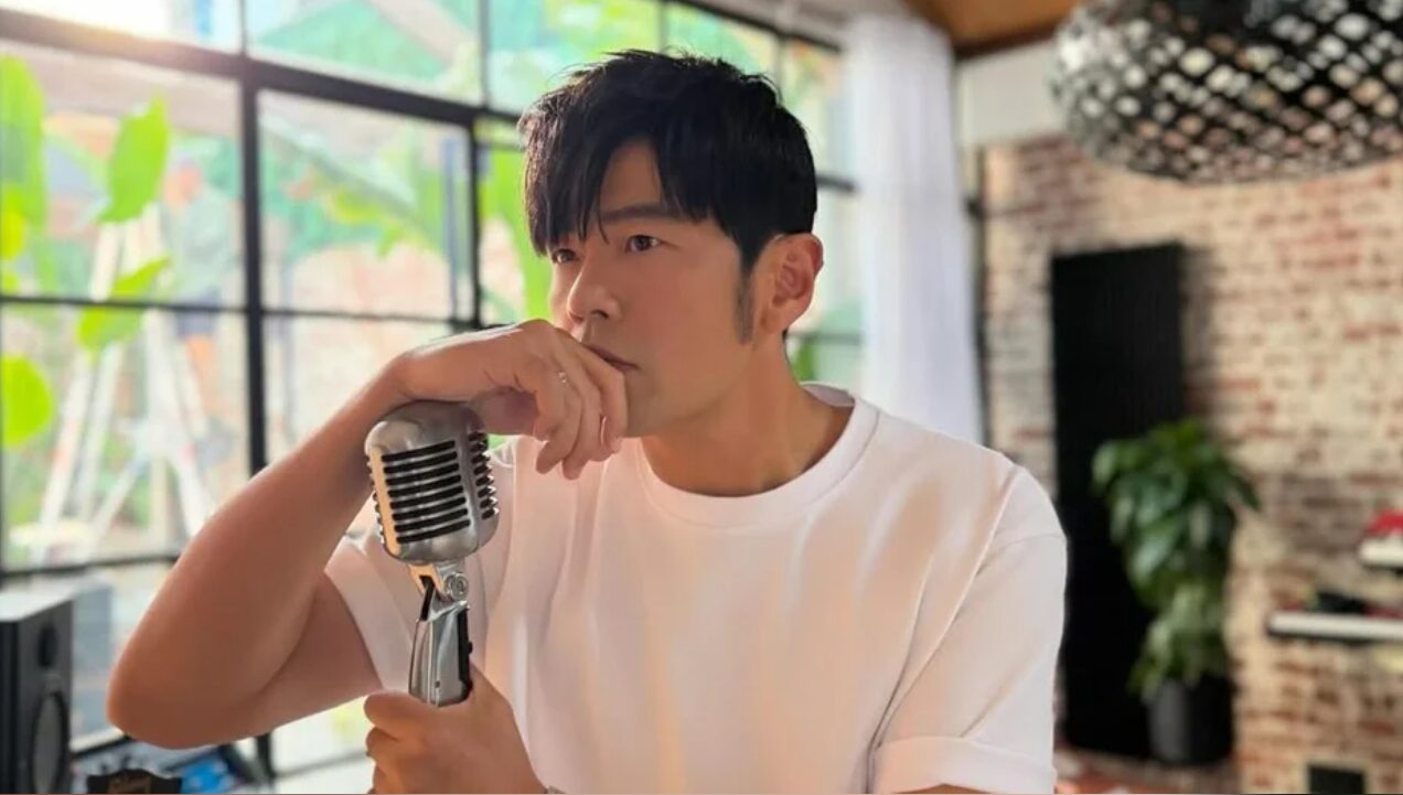 周杰倫投入新專輯飆粗口紓壓。(圖/翻攝周杰倫IG)